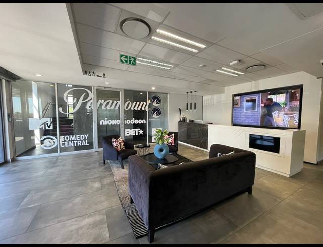 2,095M² OFFICE TO LET IN BRYANSTON